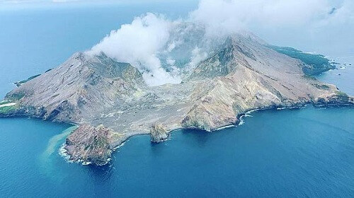 White Island volcano eruption